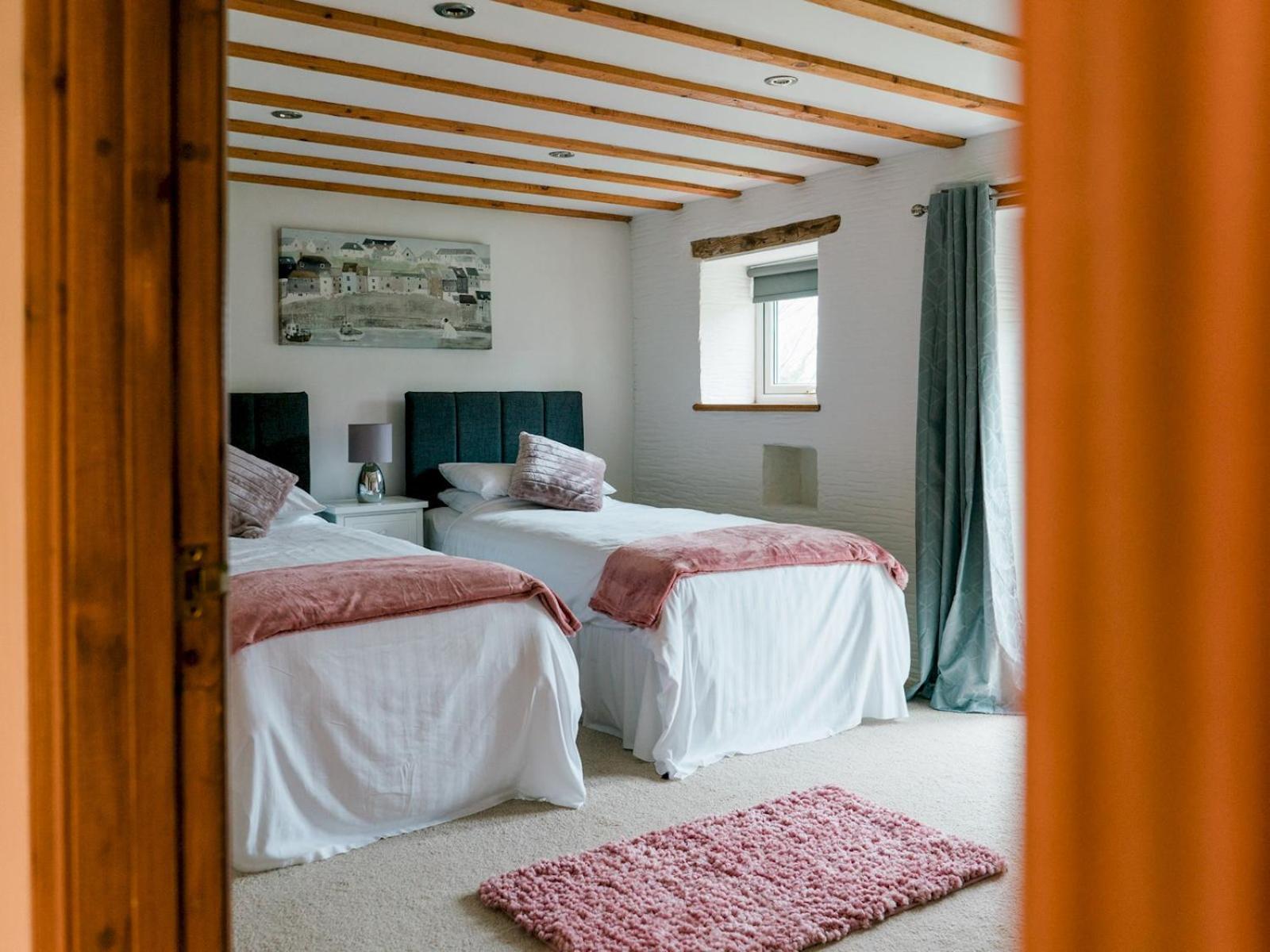 Pass The Keys Peaceful & Coastal 2 Bedroom Cottage คาร์ดิแกน ภายนอก รูปภาพ